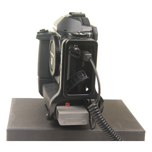 オリンパス OM-D E-M5 + HLD-6